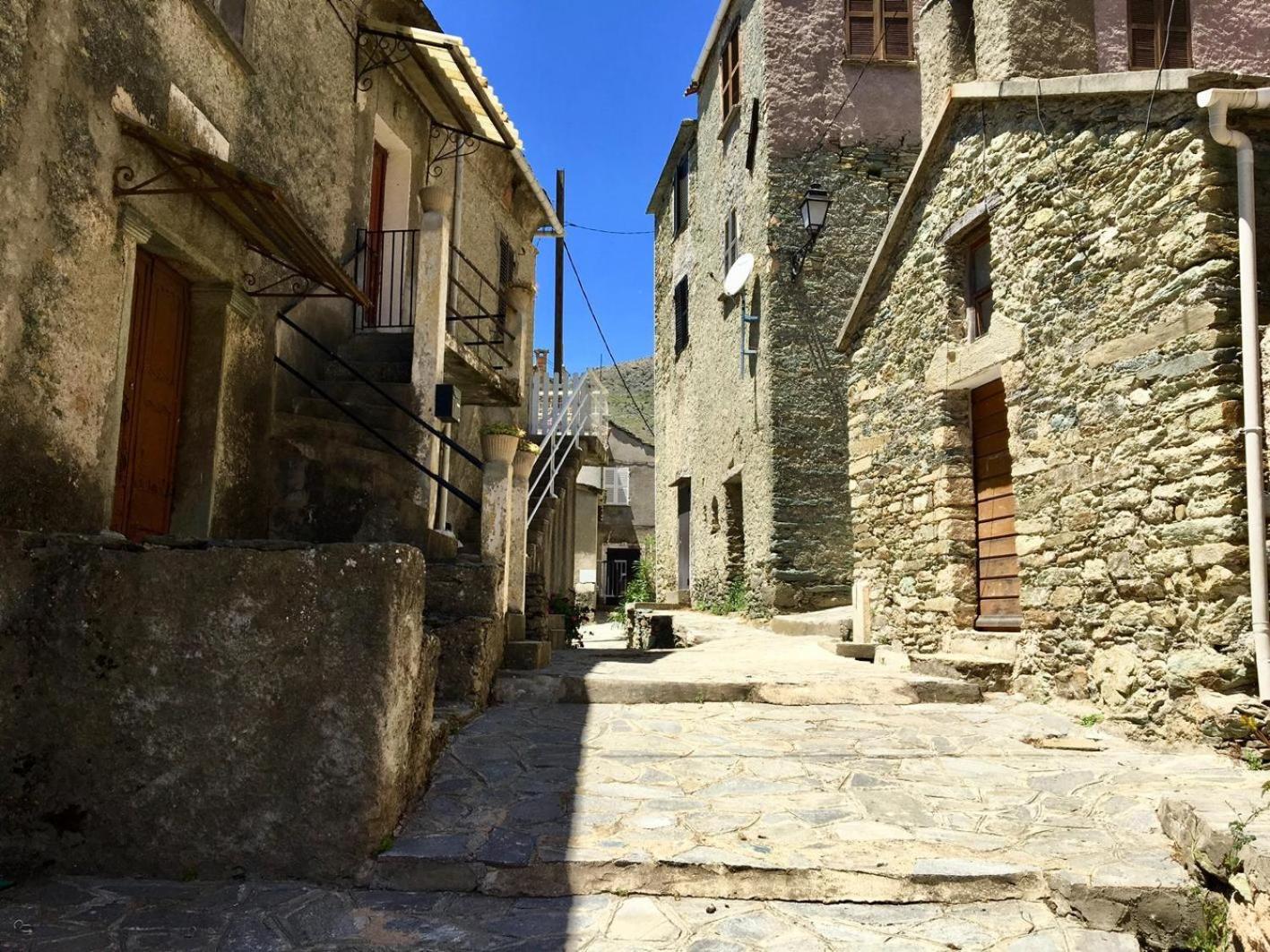 Nuits Magiques Au Village Entre Mer Et Montagnes Bigorno Екстериор снимка